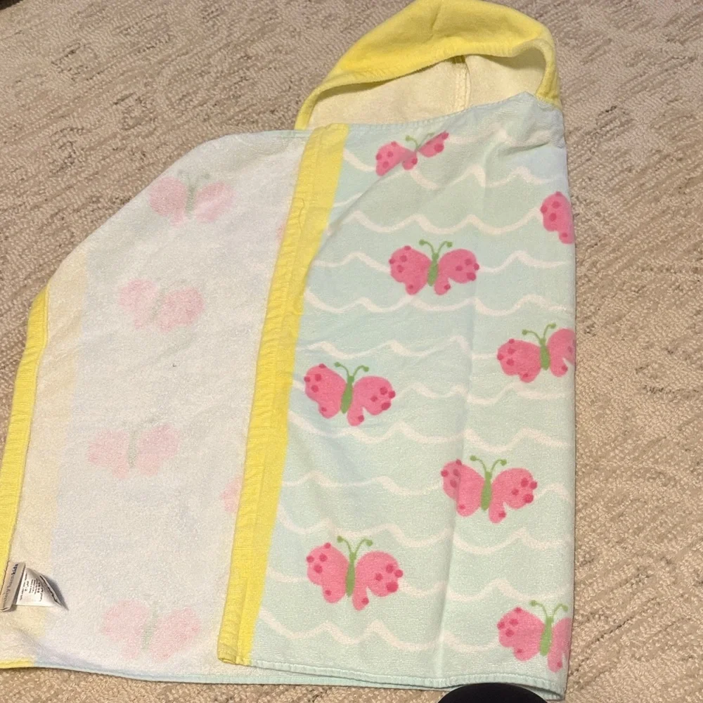 Pottery Barn Kids Yellow and White Hooded Towel
